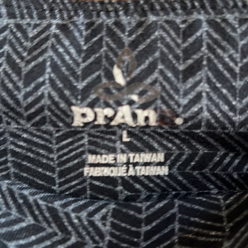 Prana workout capris - Picture 3 of 6